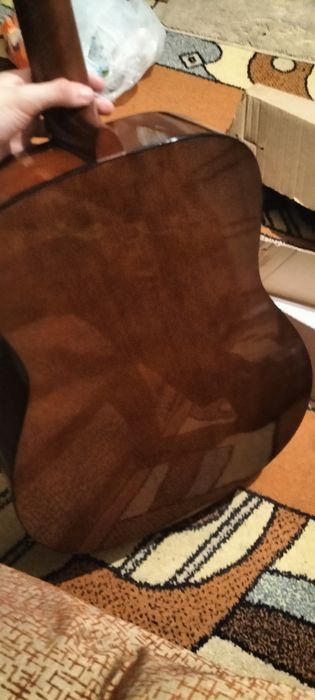 Профессиональная гитара YAMAHA F310 TBS