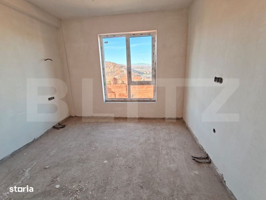 Duplex nou, 120 mp, 250 mp teren, zona Vivo