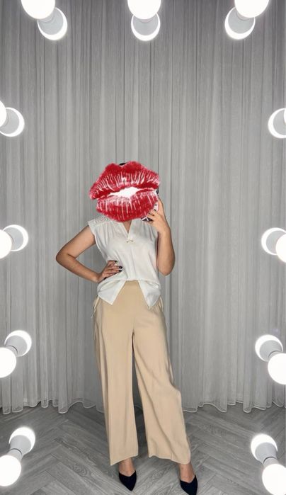 Женский Костюм .