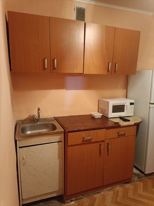 Продам 1комнатную квартиру .