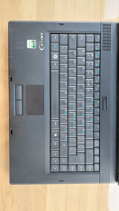 Laptop Fijitsu Siemens Amilo defect