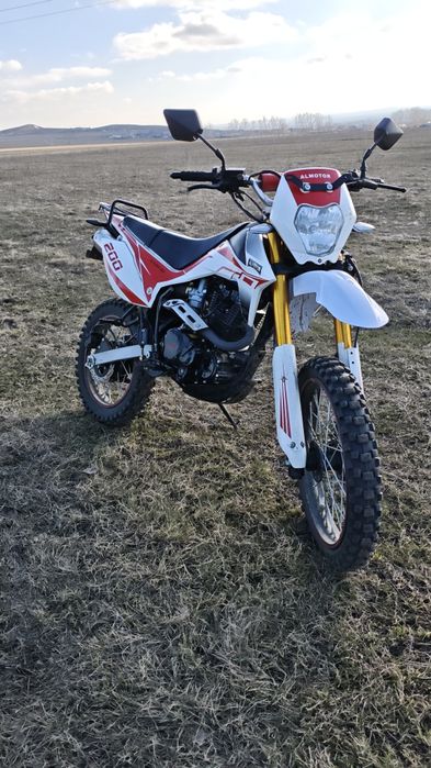 Продам эндуро 200 куб