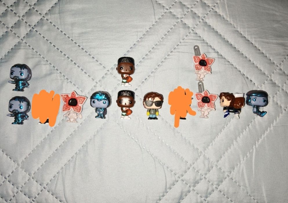 Stranger things kinder joy