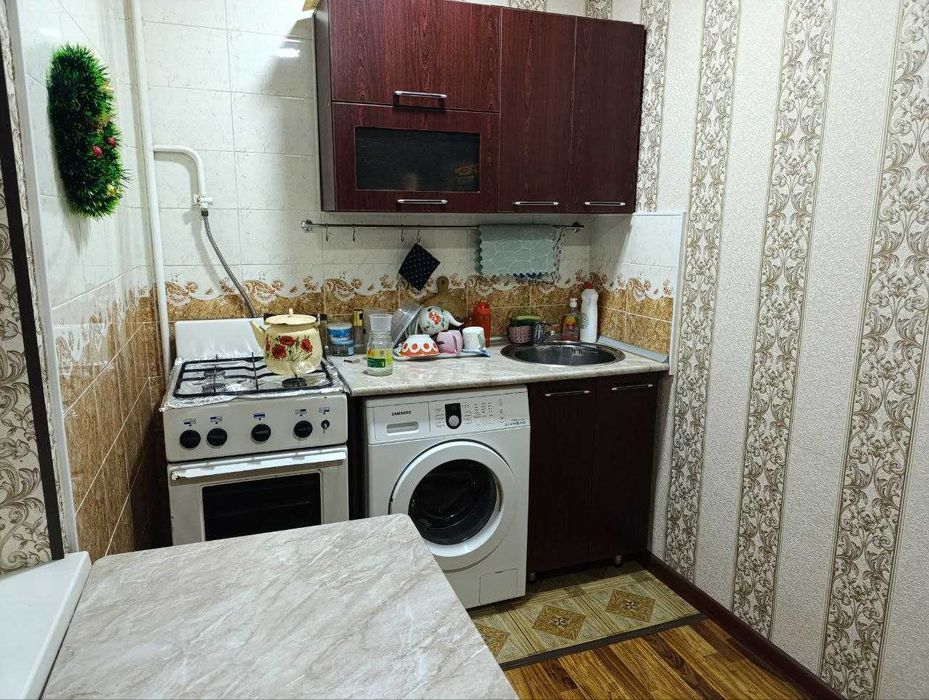 Продаётся 1 комн. квартира в центре. Метро Ойбек