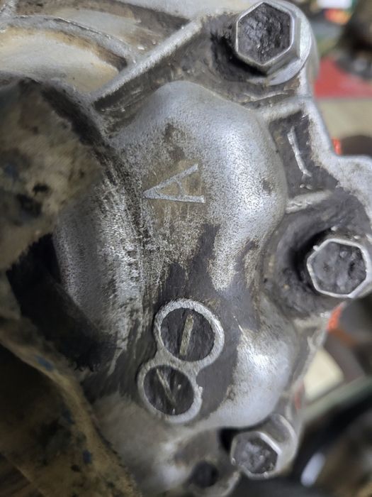 Раздатка Тойота Рав 4