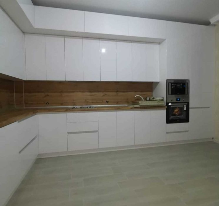 Мебель для кухонной