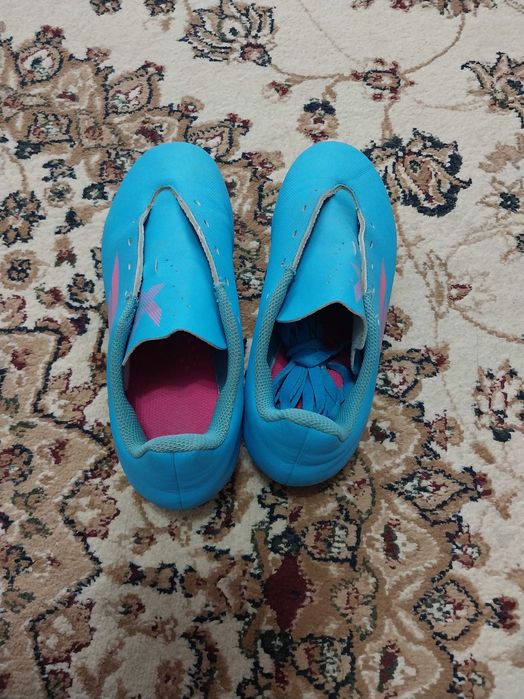 Спортивная обувь