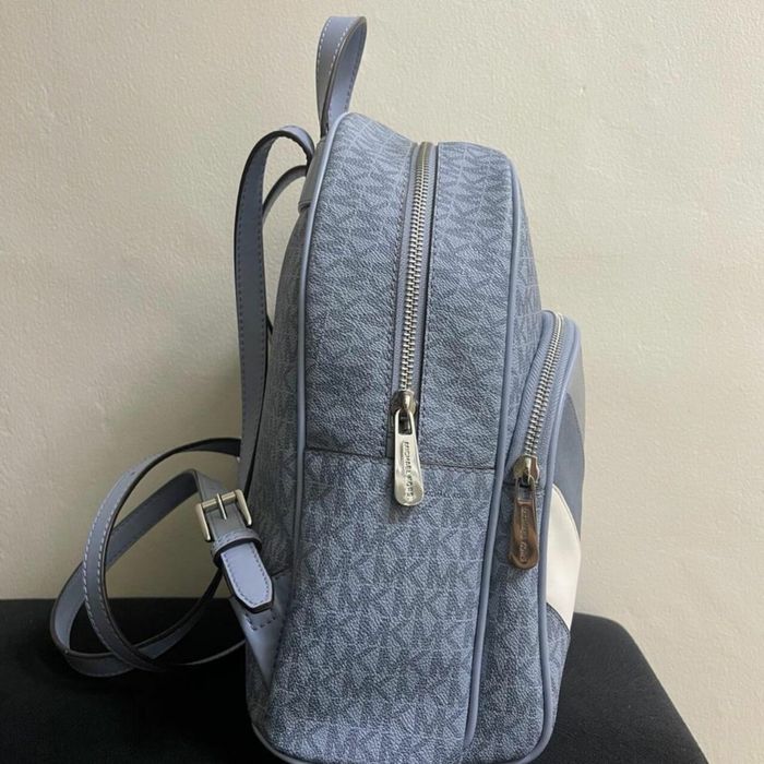 Michael Kors Silver & Blue Backpack
MP-14297-BP-13
