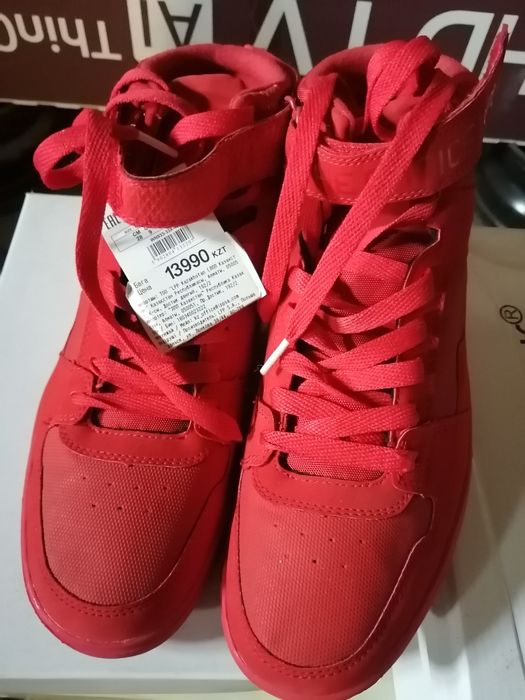 Продам новые кросовки/полуботинки