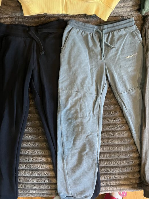 Лот долнище анцуг-5 броя и 3 суитшърта 122-128