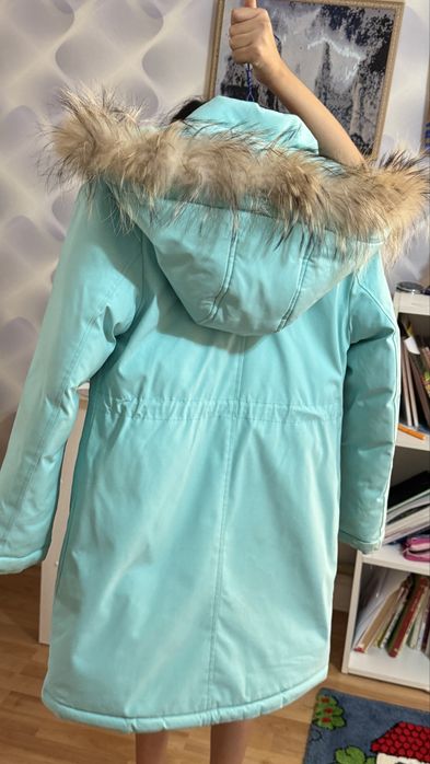 Продам детскую куртку