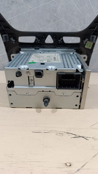 Cobalt zavod magnitofon aux, ramkasi bilan BLUETOOTH YOQ