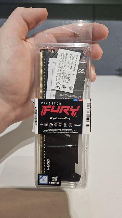 Рам памет Kingston Fury 32gb ddr4 rgb