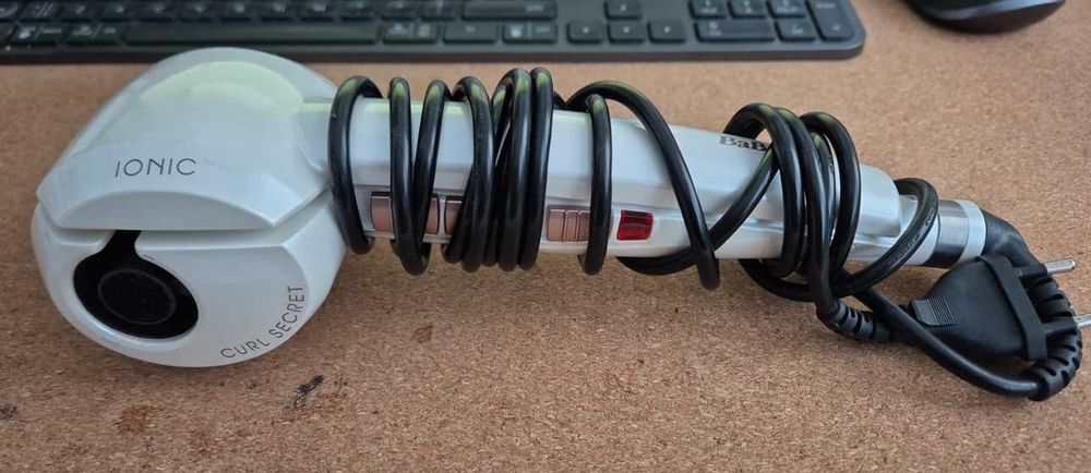 BaByliss Placă de Întins Părul BaByliss – Folosită, Funcționează Perfect