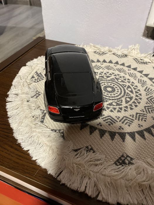 Vând mașinuță Bentley Continental GT,
