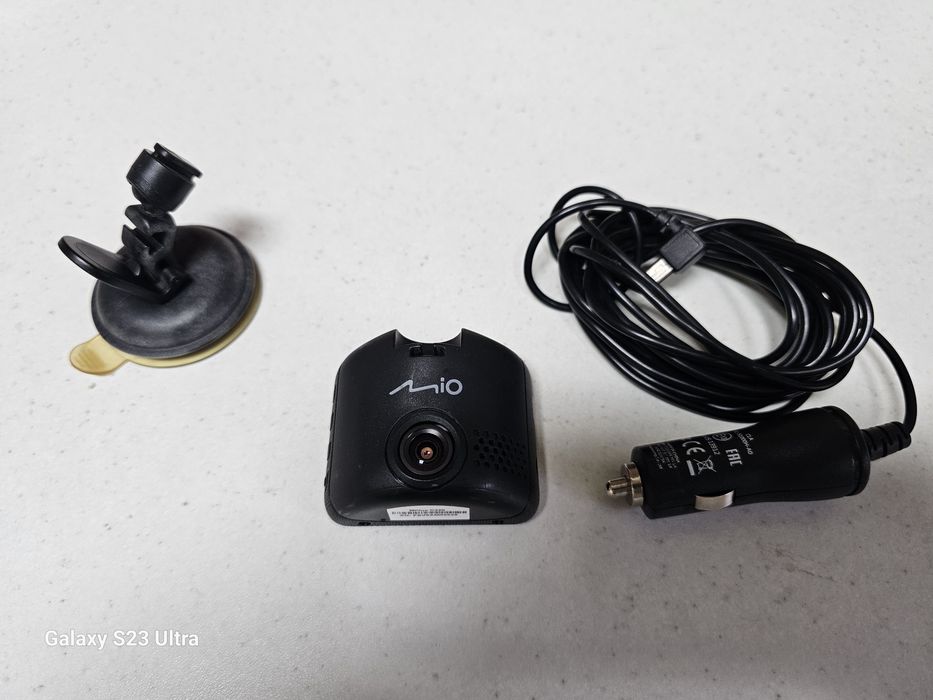 Vând camera auto mio myvue in stare perfecta