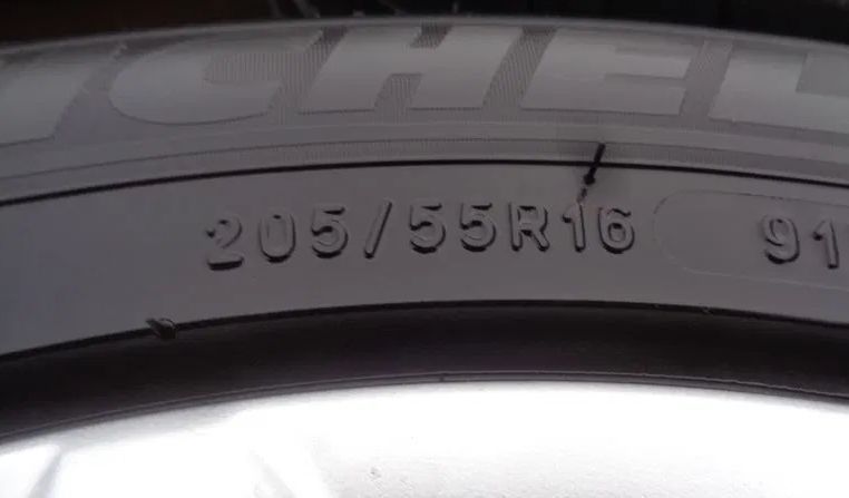 Vand Jante Aliaj cu cauciucuri Volkswagen Jetta 215/55 R16