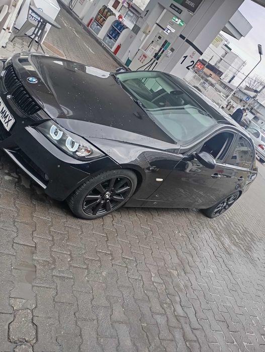 Vând BMW e90 320d an 2008 177 cai preț 5500 eur neg