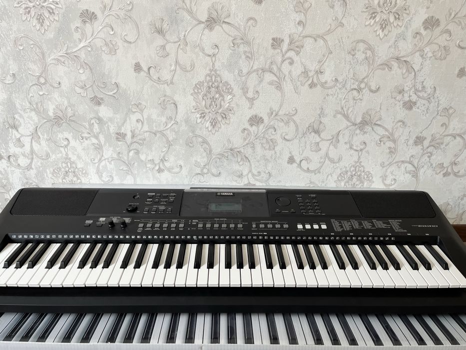 Синтезатор YAMAHO PSR EW410
