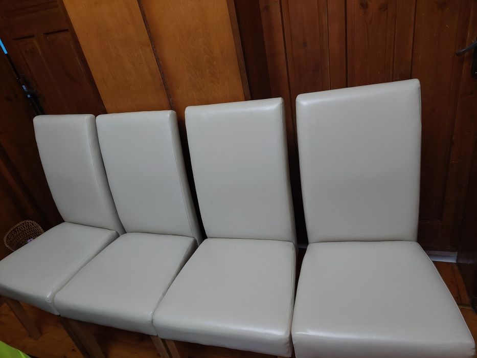 Кухненски столове -кожа цвят кремави