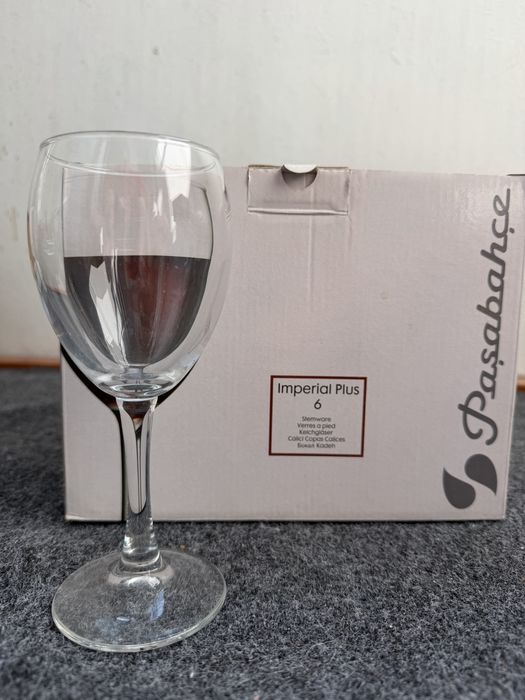 Продаються Бокалы, графин, блюдца