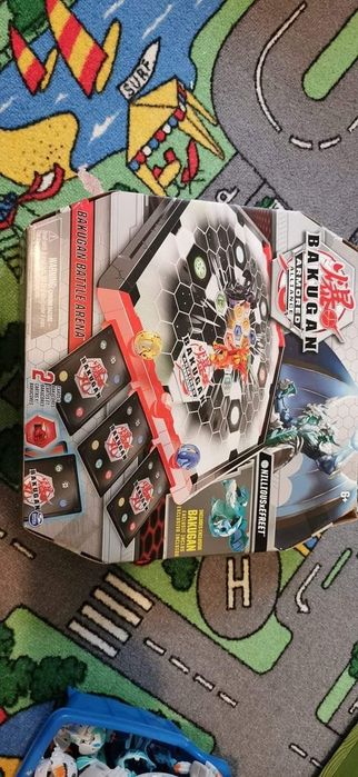Bakugani si Arena Bakuganilor