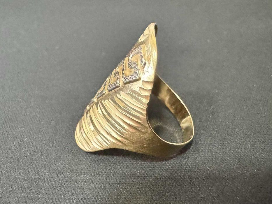 Златен пръстен 14 к 585 / 2,86 гр.