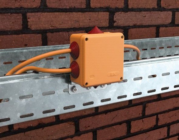 Услуги электрика. Установка зарядных станцией. Электро счётчиков.