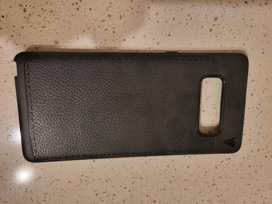 Калъфи за Samsung и iPhone