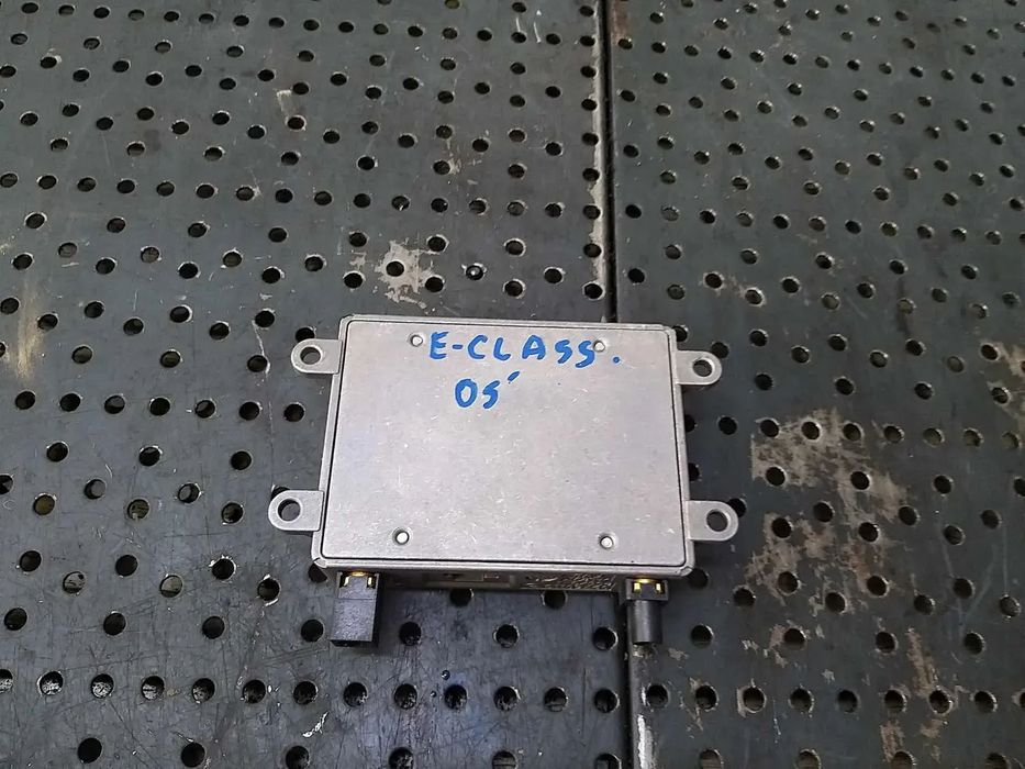 Modul amplificator antena radio mercedes e class w211 2118200885
