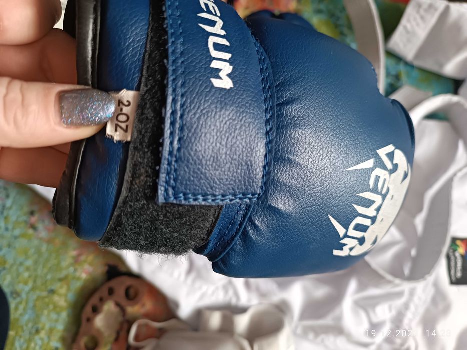 Комплект формы для тхэквондо.