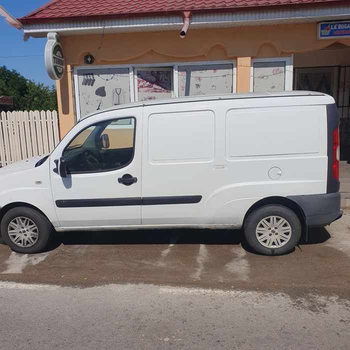 Vând dubă fiat doblo