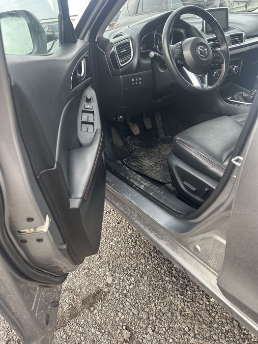 Dezmembrez,Piese Mazda 3 BM 2015 2.2diesel