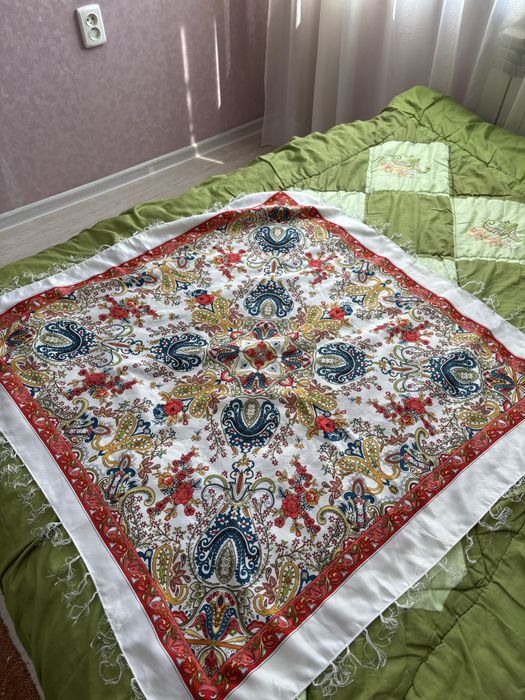 Продам платки разные