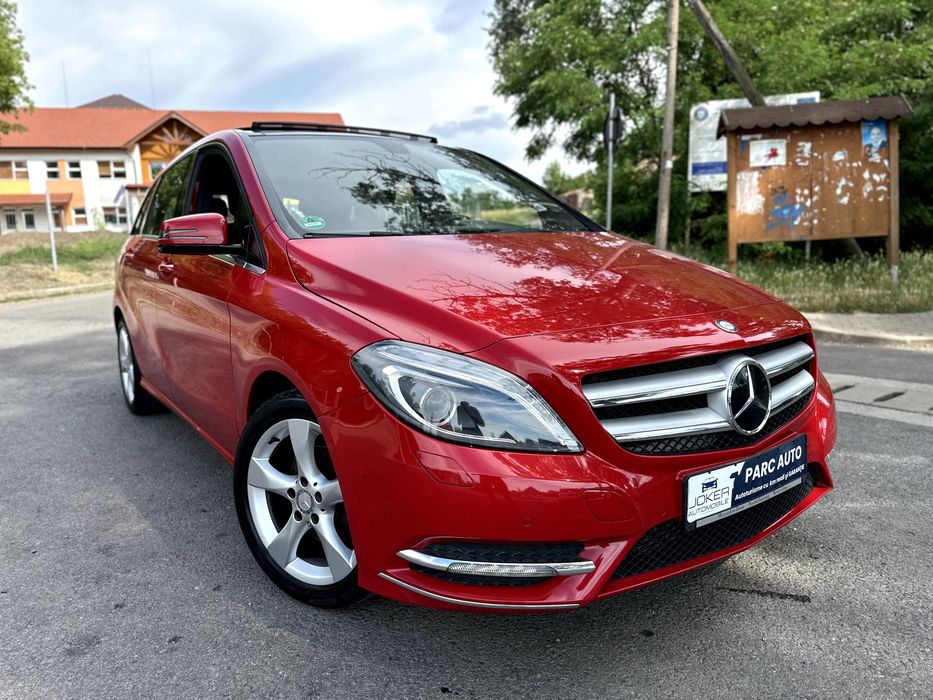 Mercedes B180CDI Avantgarde-Edition Full Extra Panoramic Piele Navi Xenon LED Garanție KmReali Vanzare si in Rate