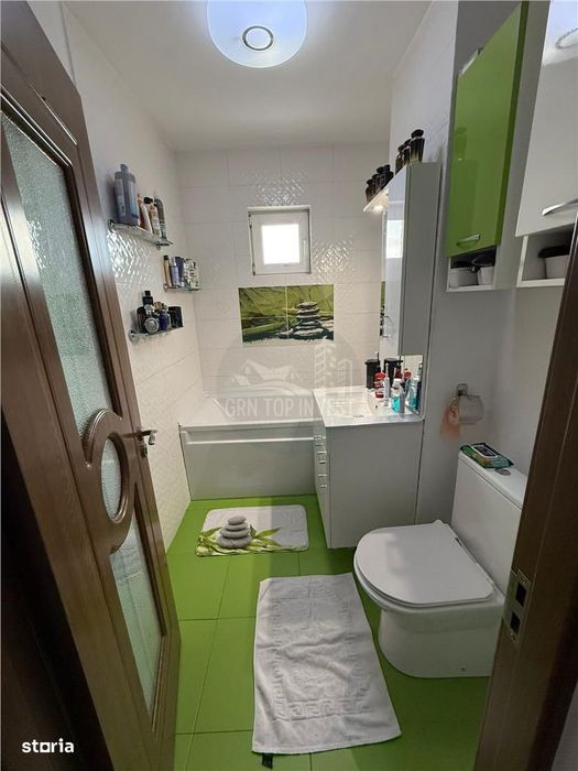 Apartament decomandat cu 3 camere si 2 bai in Turnisor