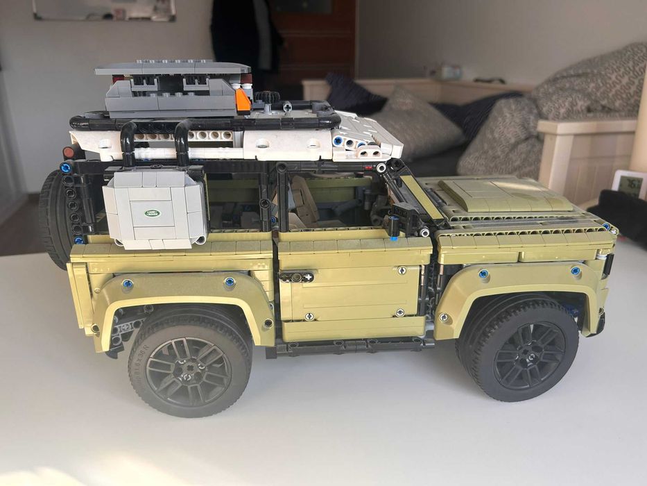 Lego Technic Land Rover Defender