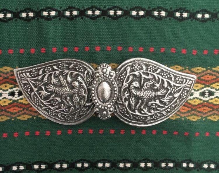 Сребристи пафти за фолклорна носия