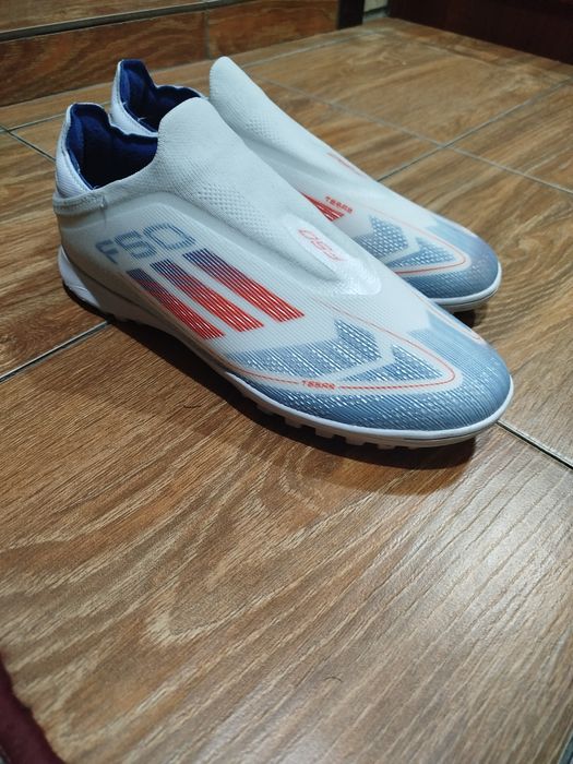 Сороконожки Adidas F50