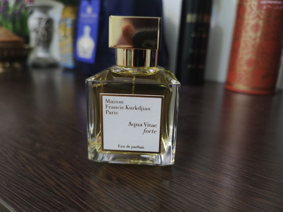 Парфюм Aqua vitae forte