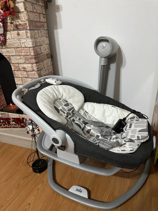 Leagana electric cu vibratii, sunete si lumini Joie