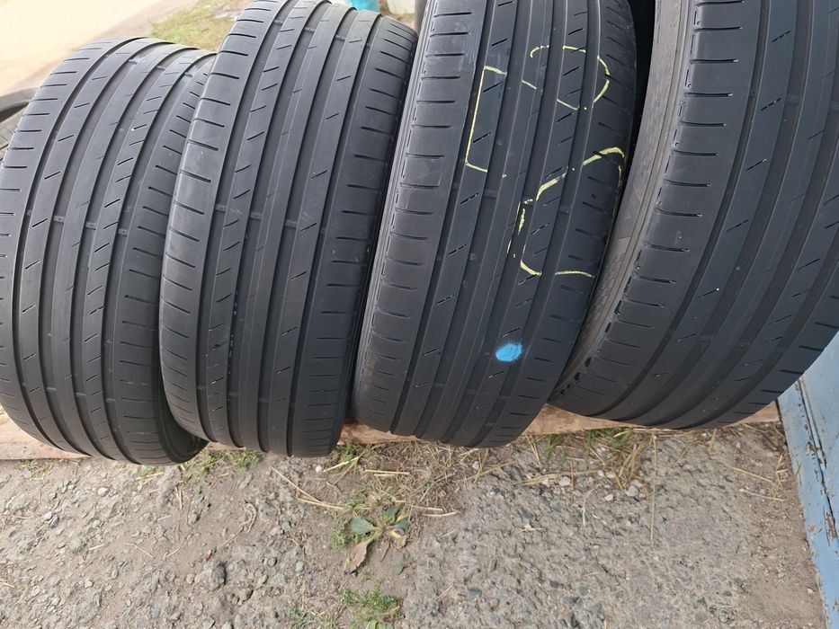 Продам шины. 225/45/19  кумхо экстра.
