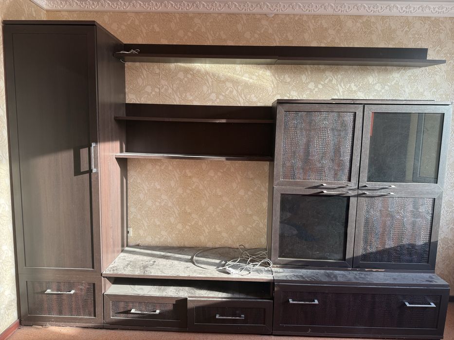 Продам стенку для гостинной