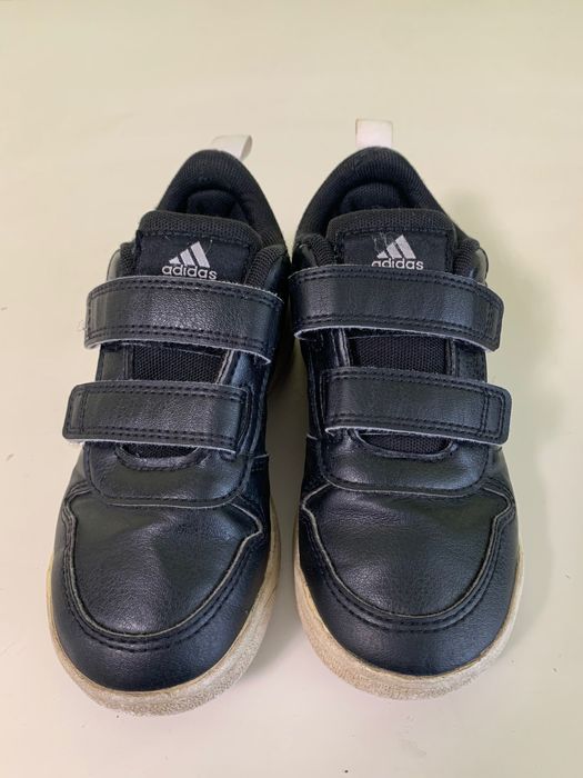 маратонки Adidas