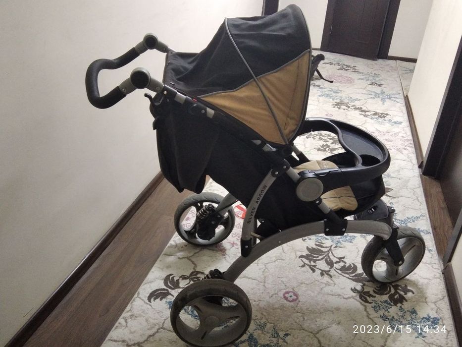 Kolyaska va avtokreslo