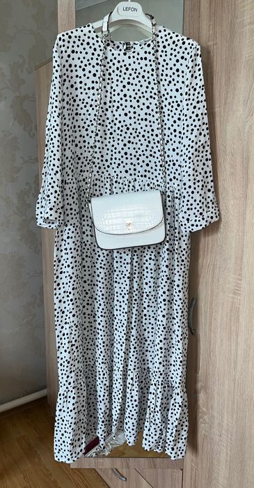 Красивое платье 46-48 р