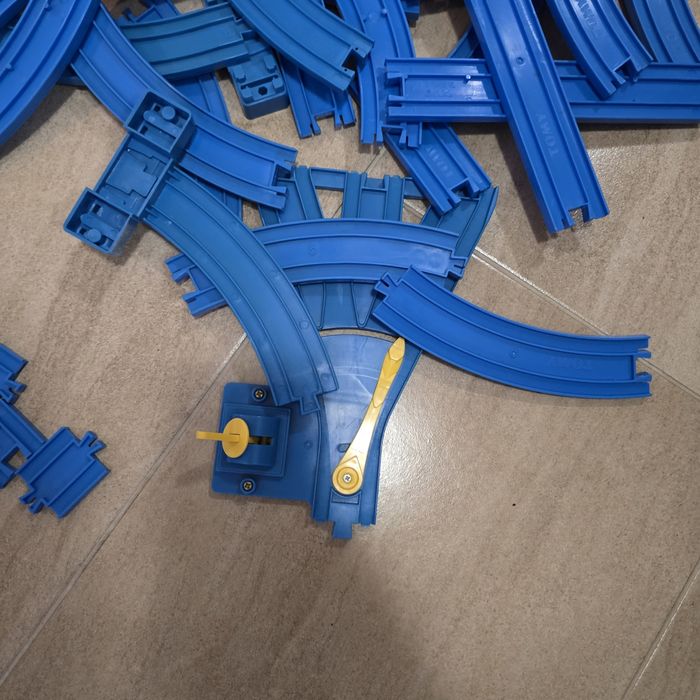 Релси за влакче "Томас и приятели"/Thomas and friends. 119 бройки.