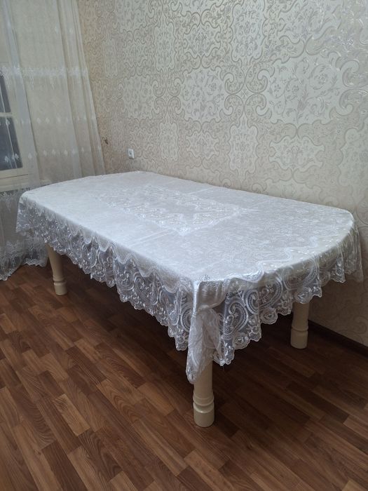 Стол для гостей с длиной 250