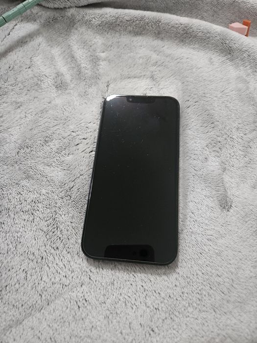 Iphone 13 negru Midnight