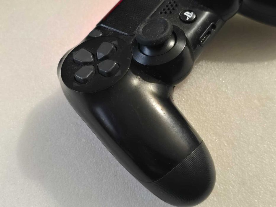 Controller Wireless Sony DualShock 4 V2 Model CUH-ZCT2E Negru Original